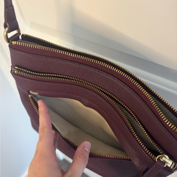 Nordstrom Elegant Burgundy Crossbody Bag - Picture 4 of 9